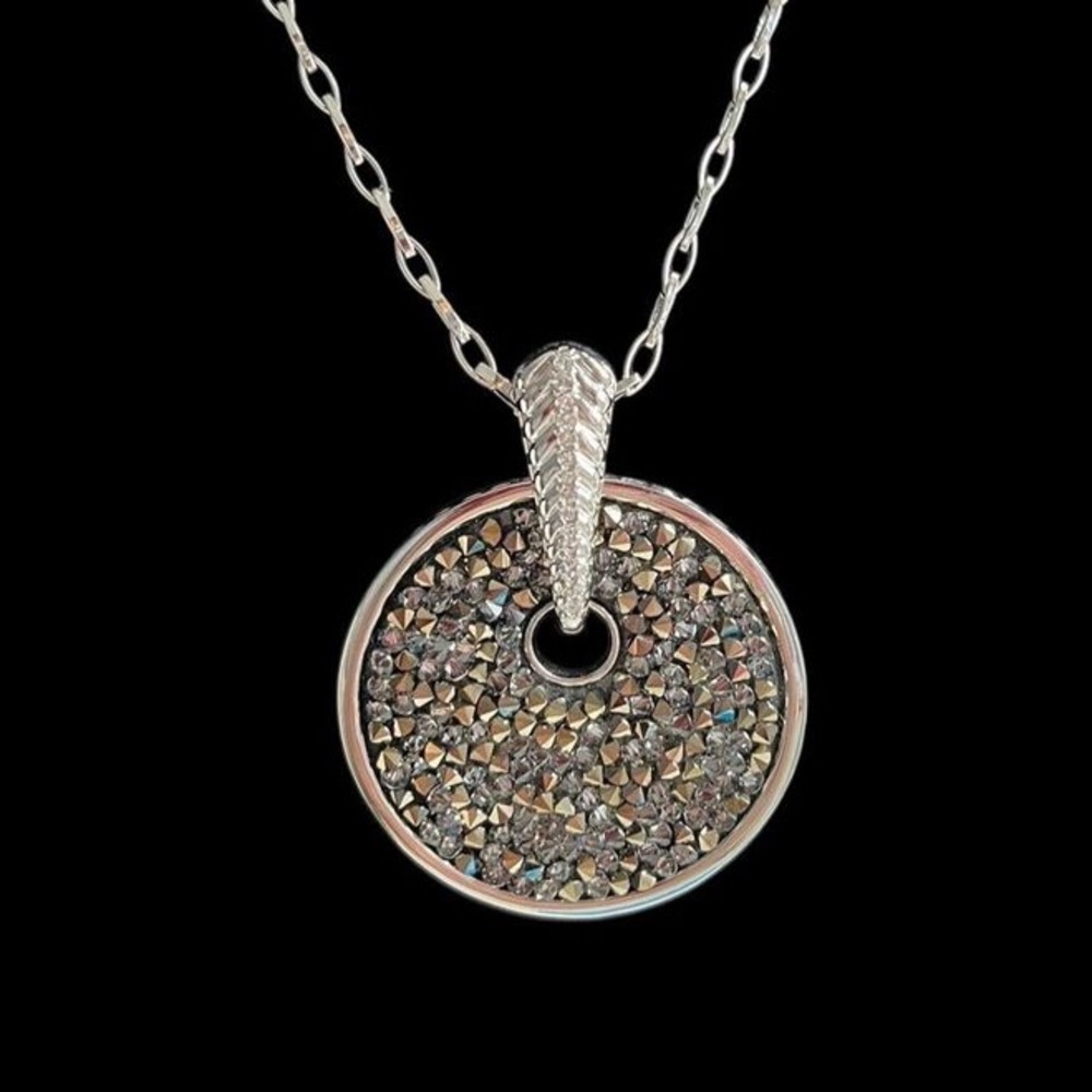 NWT- Touchstone Crystal ‘O’ Pendant